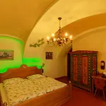 Bed & Breakfast Beerland - At The Golden Lamb Plzen