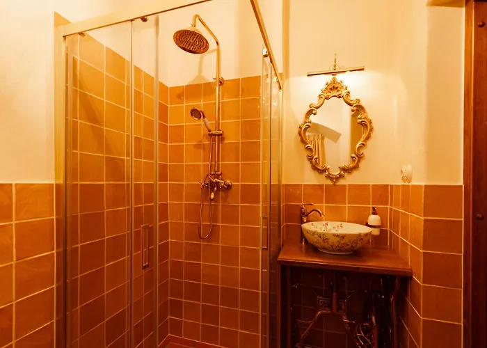 Beerland - At The Golden Lamb 3*